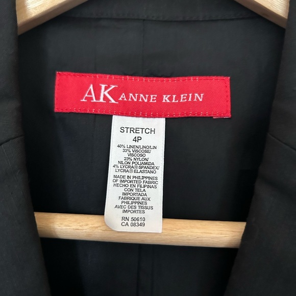 Anne Klein one button blazer - Picture 3 of 3
